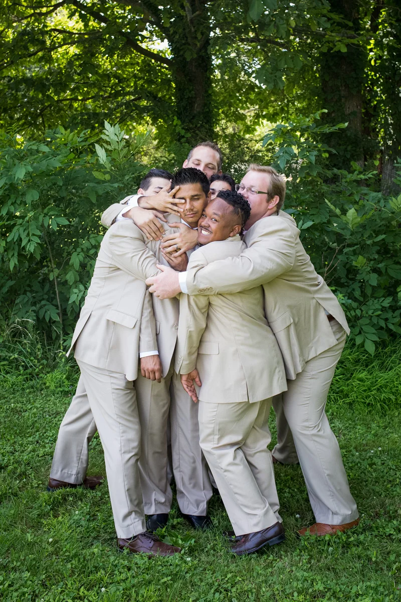 LightCreative_201408_RaleighPayWhatYouCanPhotographer_SillyPhotos2_011_blog.jpg