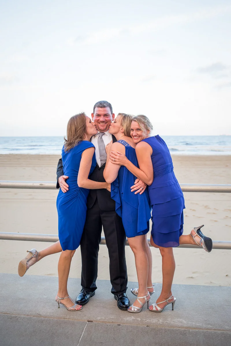LightCreative_201411_RaleighPayWhatYouCanPhotographer_SillyPhotos2_019_blog.jpg