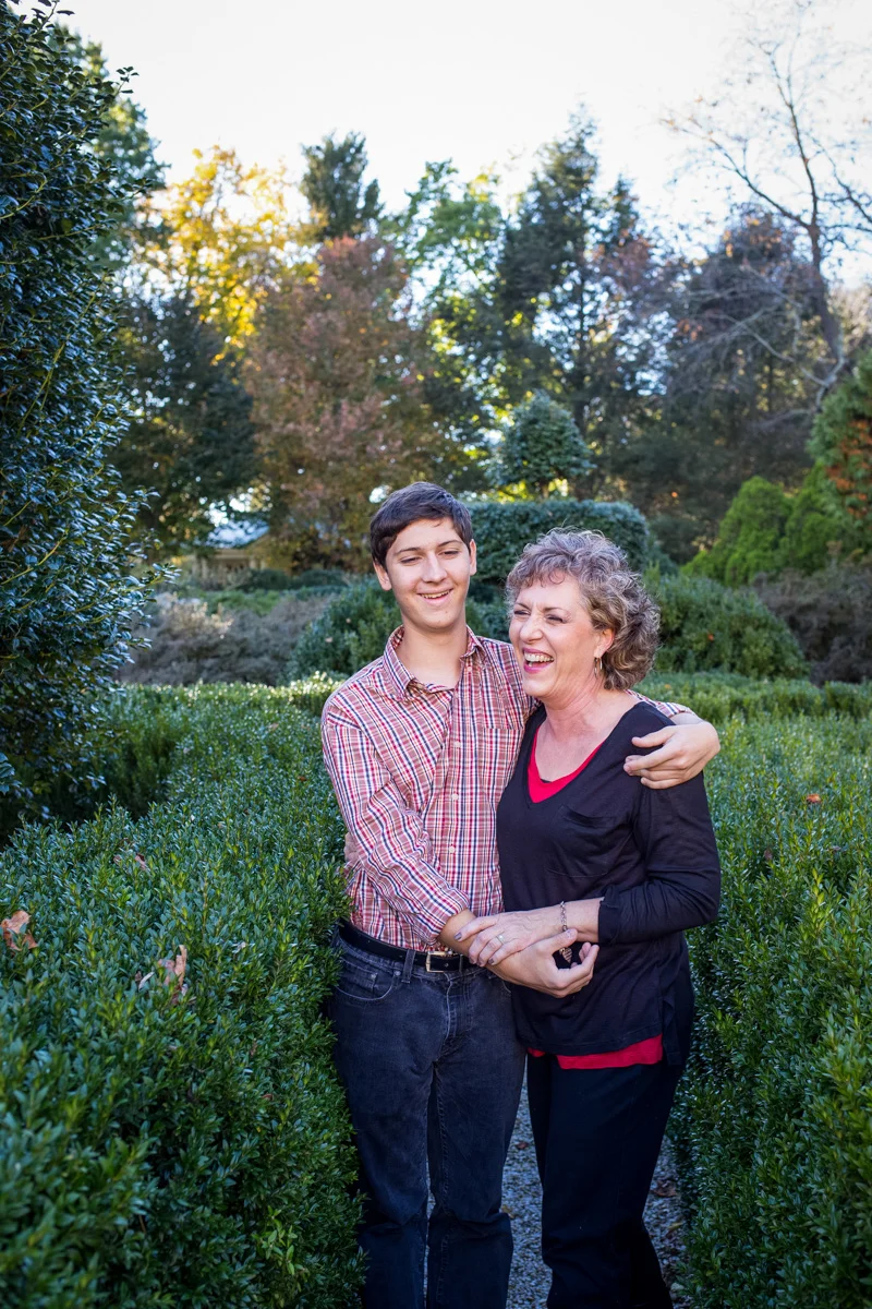 LightCreative_201412_RaleighPayWhatYouCanPhotographer_SillyPhotos2_023_blog.jpg