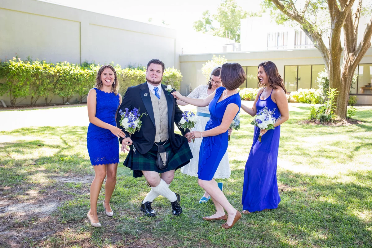 LightCreative_201508_RaleighPayWhatYouCanPhotographer_SillyPhotos3_014_blog.jpg