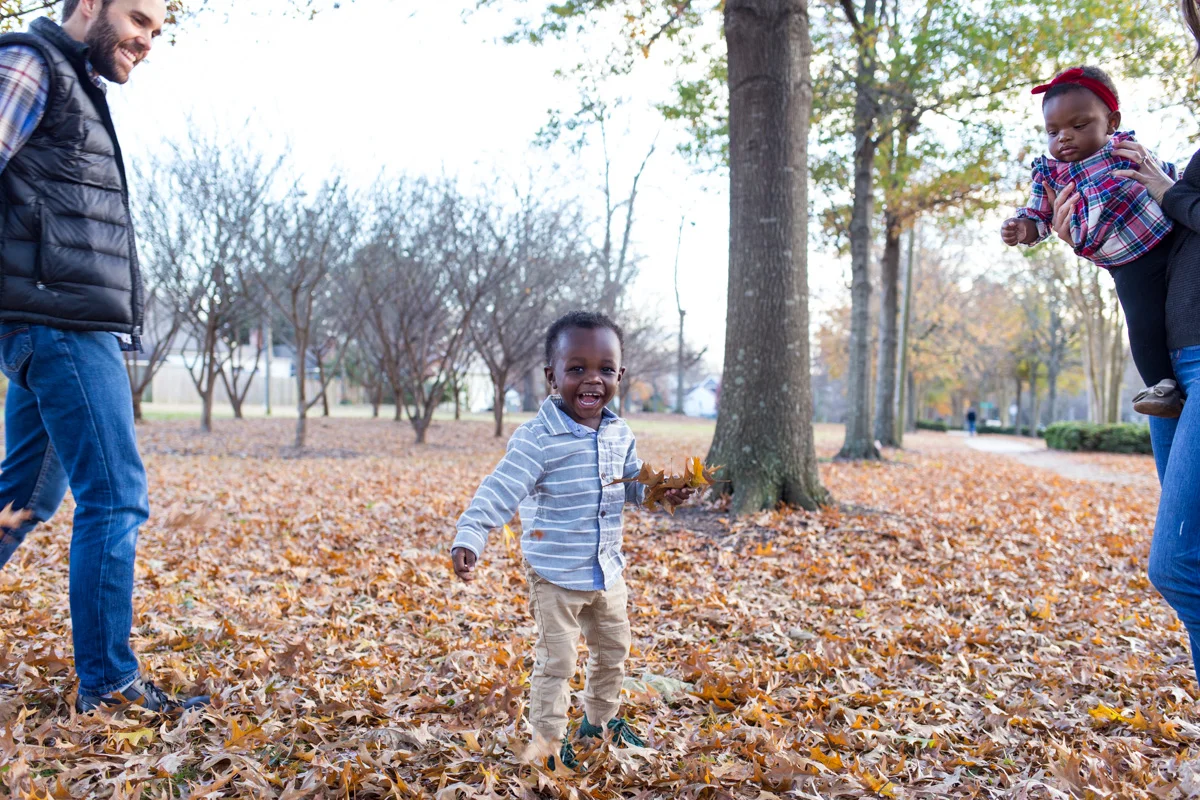 LightCreative_201812_LauraClark_RaleighFamilyPhotography_002_blog.jpg