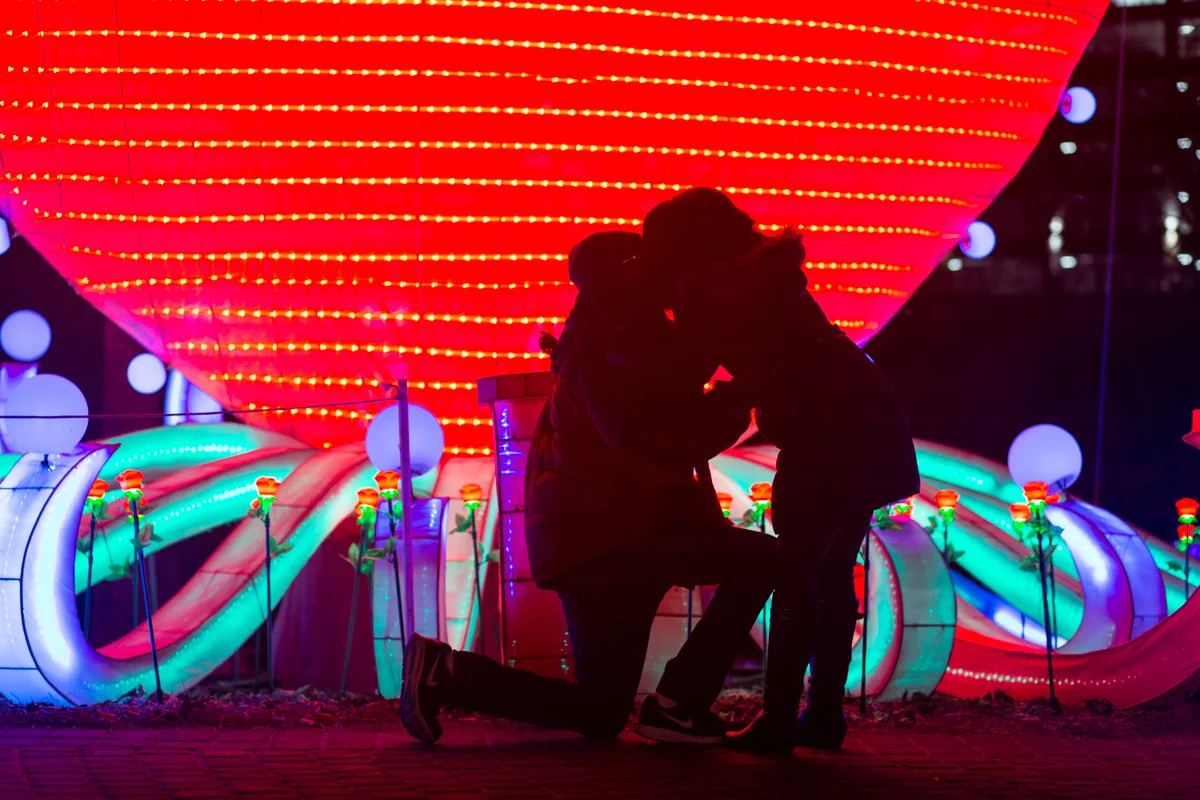 LightCreative_201812_KristenDarrin_proposal_020.jpg