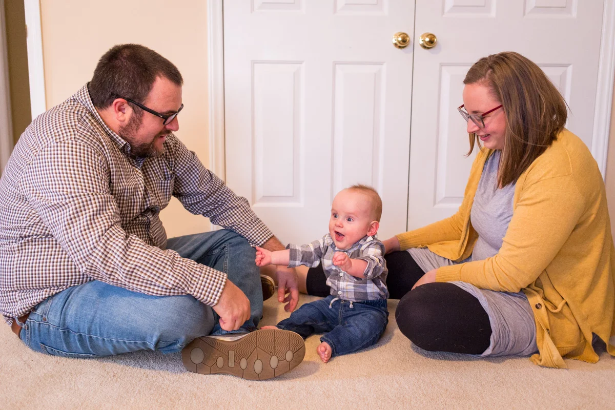 LightCreative_201812_MaribethRobert_RaleighBabyPhotographer_6monthPhotos_1yearPhotos_039_blog.jpg