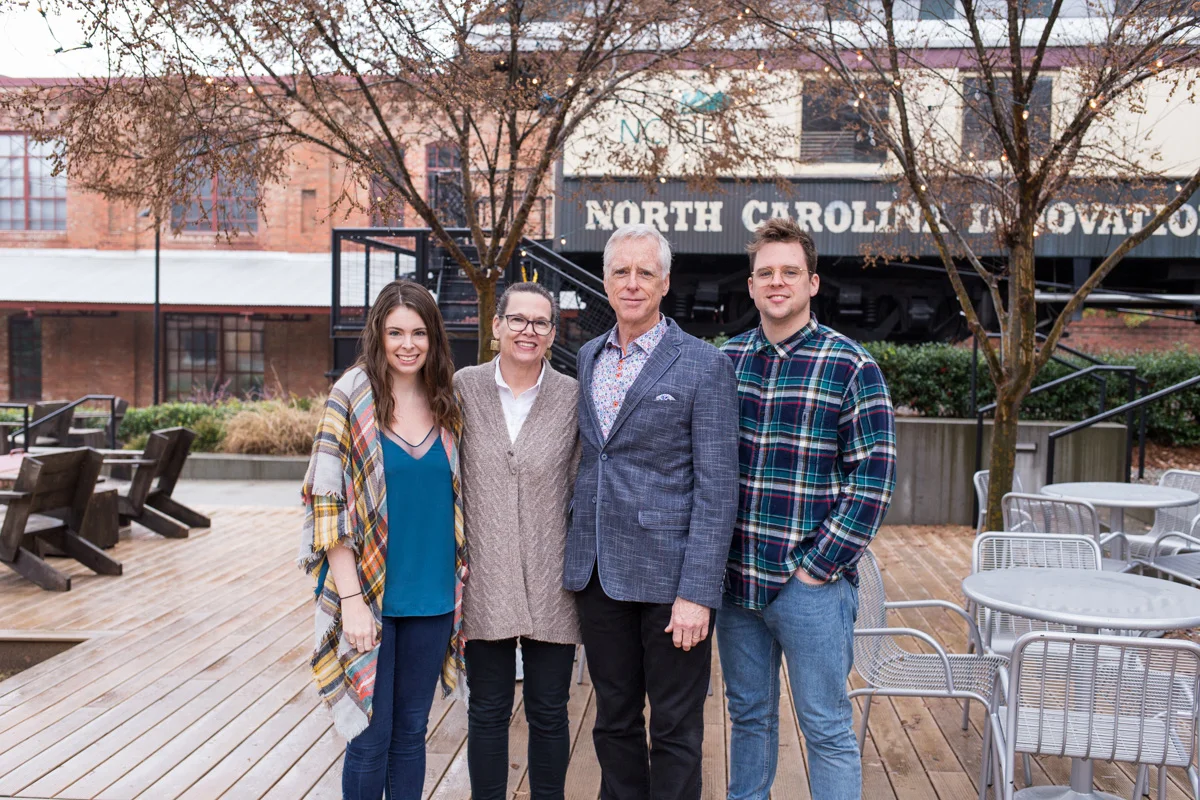 LightCreative_201812_JayneMichael_RaleighFamilyPhotography_016_blog.jpg