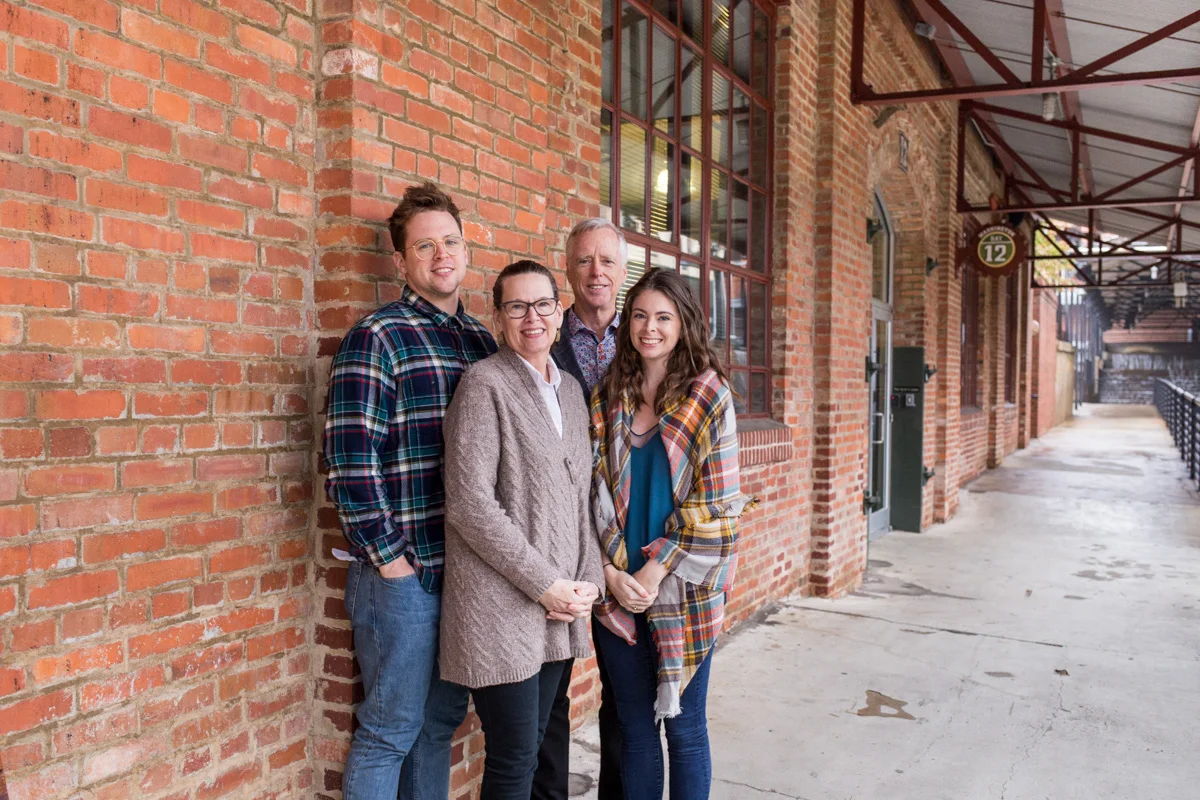LightCreative_201812_JayneMichael_RaleighFamilyPhotography_028_blog.jpg