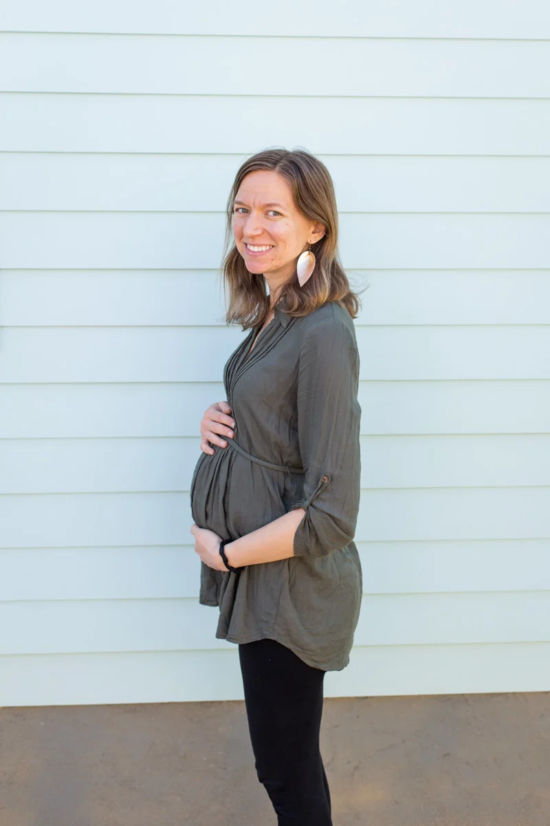 201904_LightCreative-20-Weeks-Pregnant_2_web.jpg