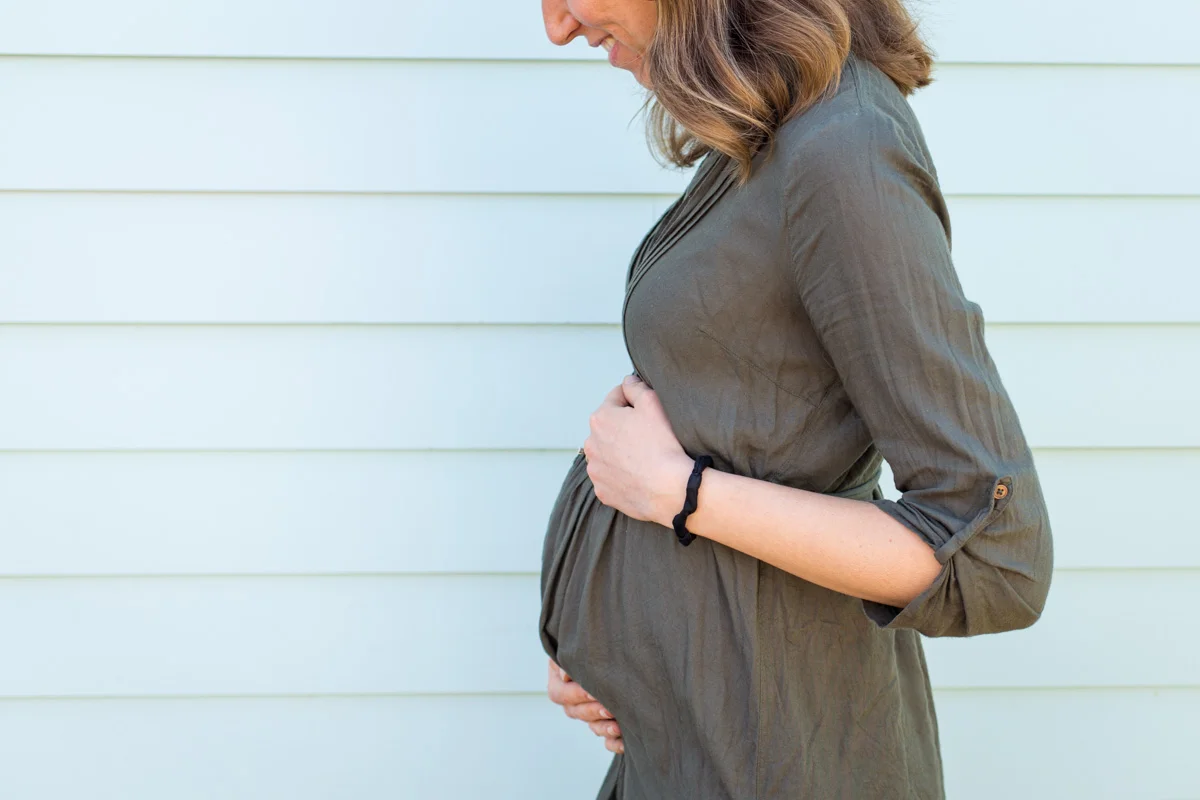 201904_LightCreative-20-Weeks-Pregnant_5_web.jpg