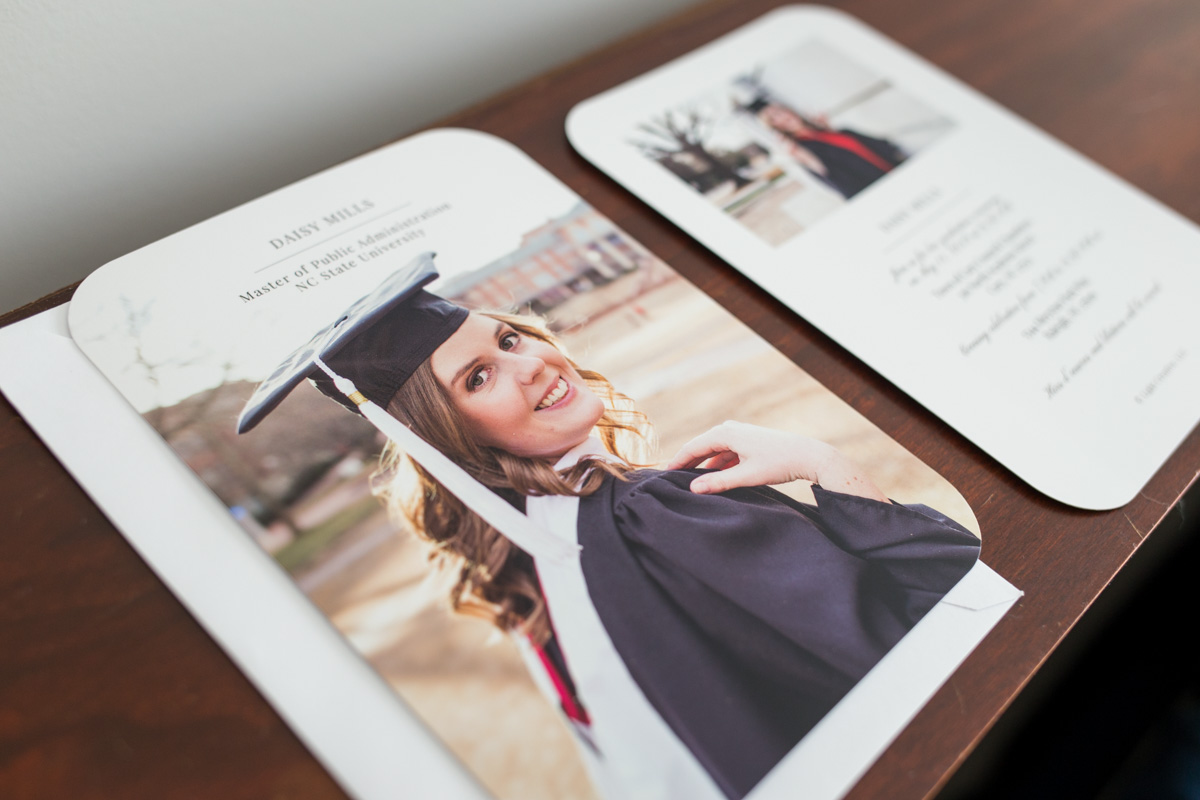 LightCreative_201903_RaleighPayWhatYouCanPhotographer_PhotoArt_PhotoProducts_DaisyMills_003_blog.jpg