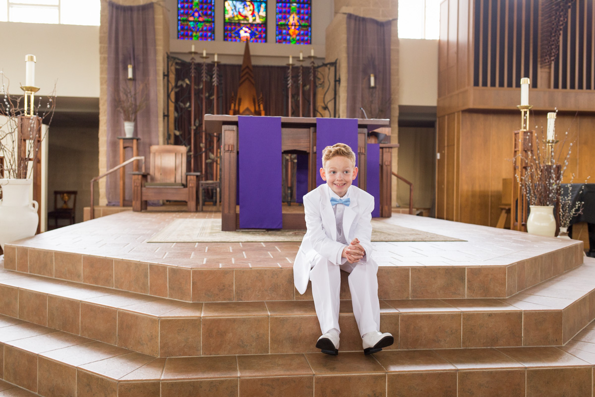 LightCreative_201903_RaleighPayWhatYouCanPhotographer_Hunter_FirstCommunion_004_blog.jpg