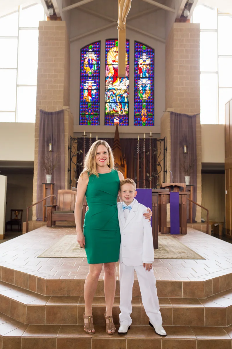 LightCreative_201903_RaleighPayWhatYouCanPhotographer_Hunter_FirstCommunion_006_blog.jpg