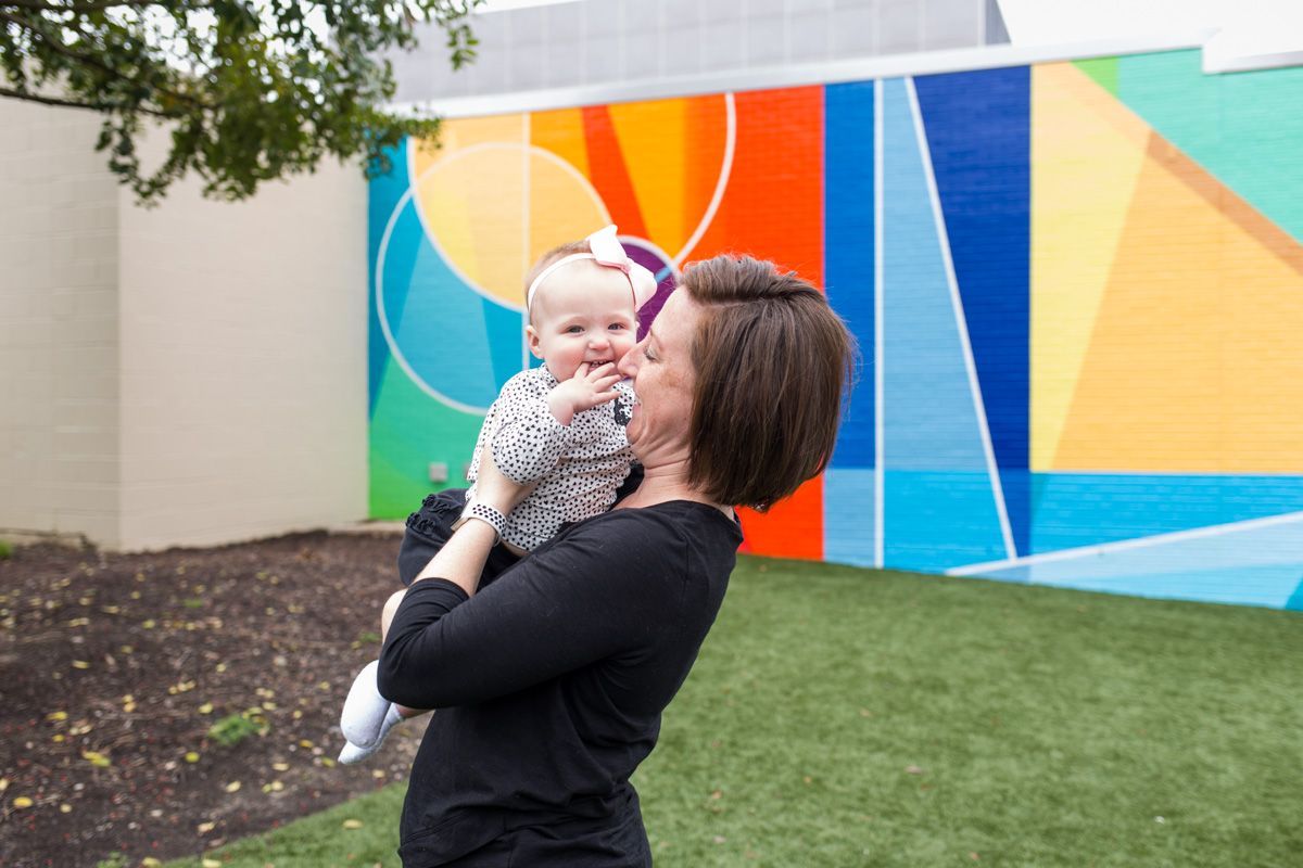 LightCreative_201904_AlisonAaron_Adelyn_RaleighBabyPhotographer_1yearPhotos_029_blog.jpg