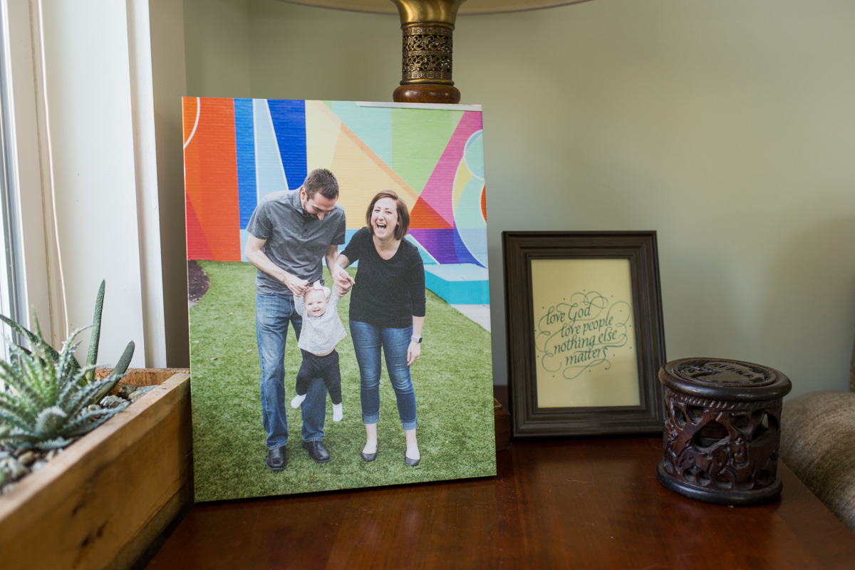 LightCreative_201904_RaleighPayWhatYouCanPhotographer_PhotoArt_PhotoProducts_AlexanAliciaAlison_002_blog.jpg