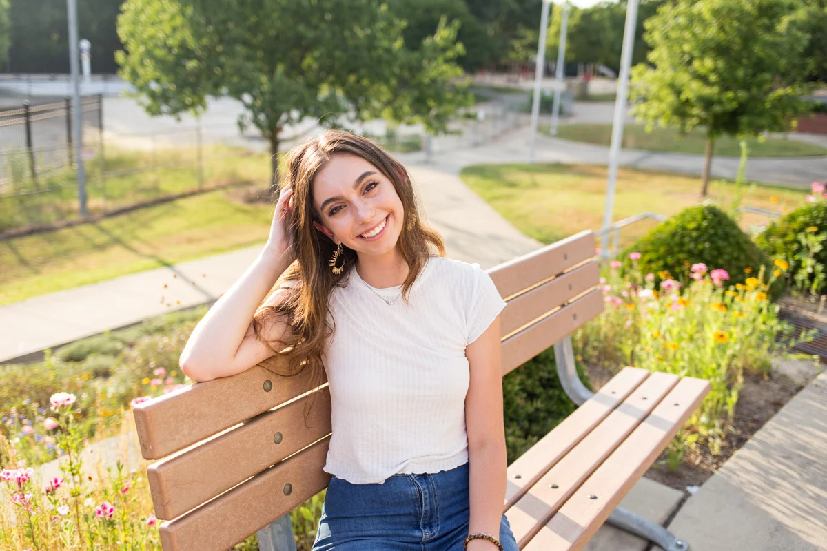 LightCreative_201905_ClaireEmmaGreear_SERTseniors__RaleighSeniorPhotography_008_blog.jpg