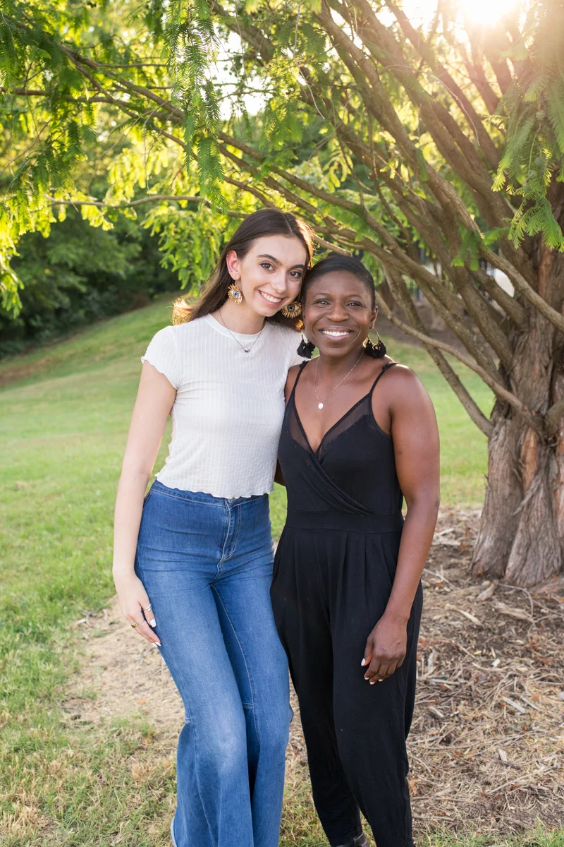 LightCreative_201905_ClaireEmmaGreear_SERTseniors__RaleighSeniorPhotography_019_blog.jpg