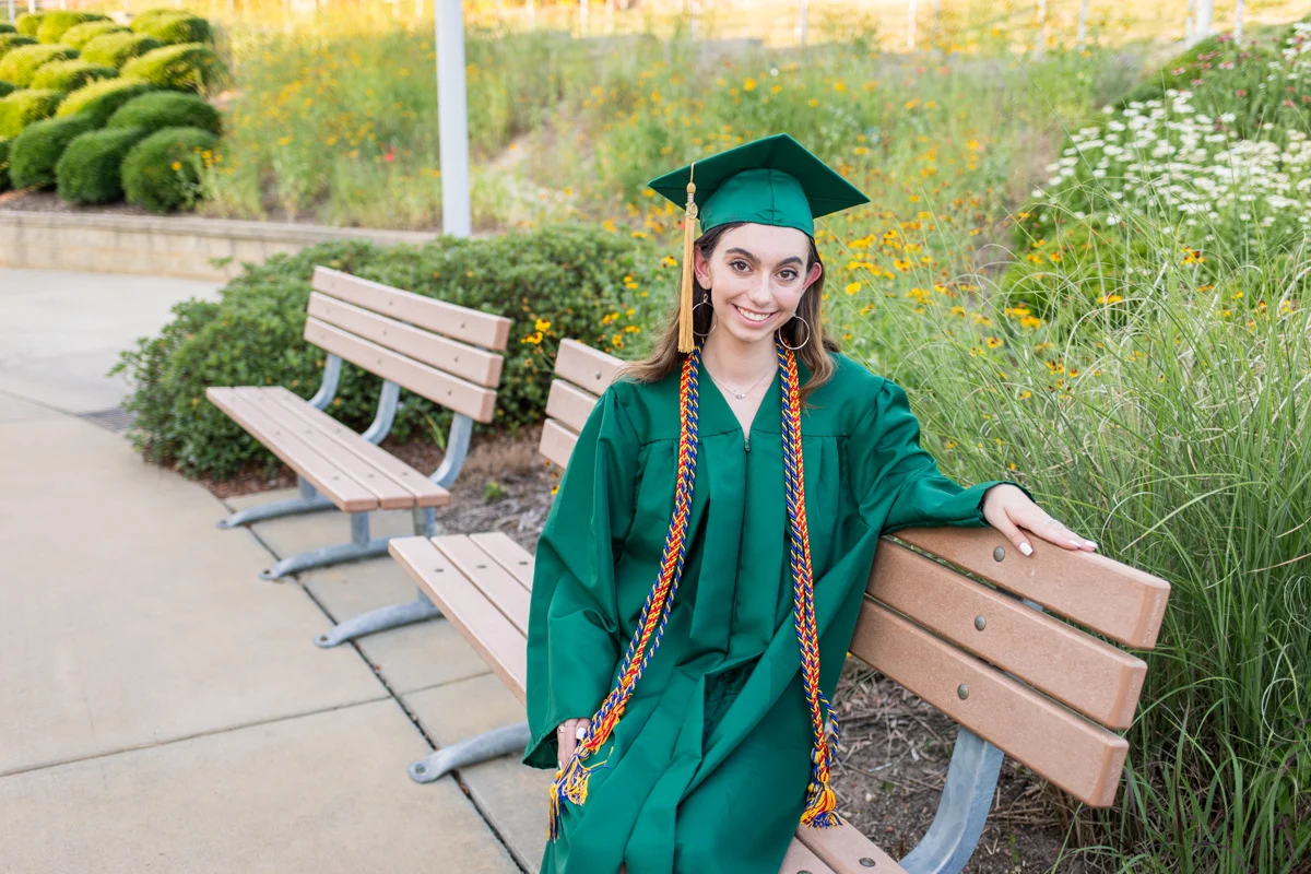 LightCreative_201905_ClaireEmmaGreear_SERTseniors__RaleighSeniorPhotography_025_blog.jpg