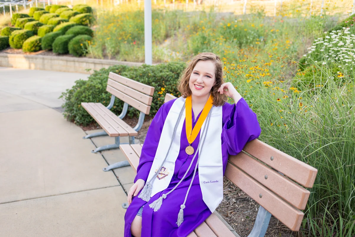 LightCreative_201905_ClaireEmmaGreear_SERTseniors__RaleighSeniorPhotography_024_blog.jpg