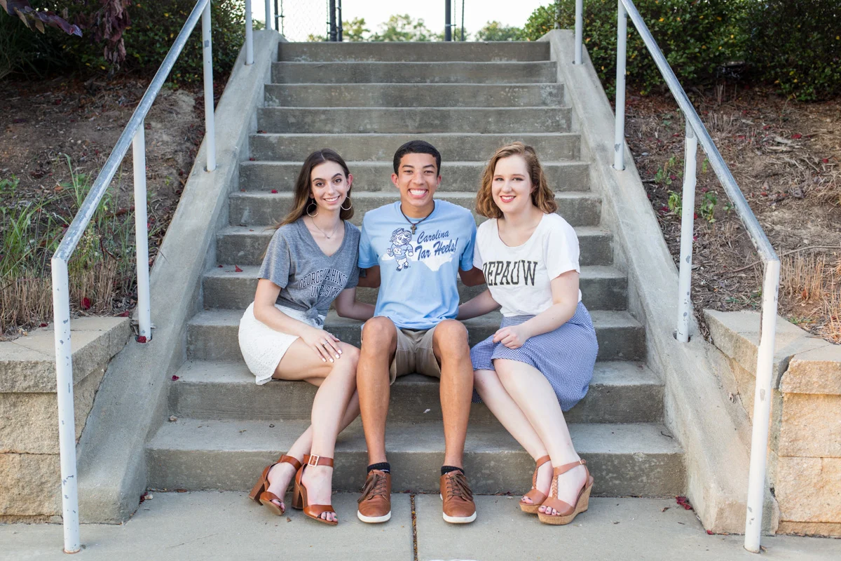 LightCreative_201905_ClaireEmmaGreear_SERTseniors__RaleighSeniorPhotography_038_blog.jpg