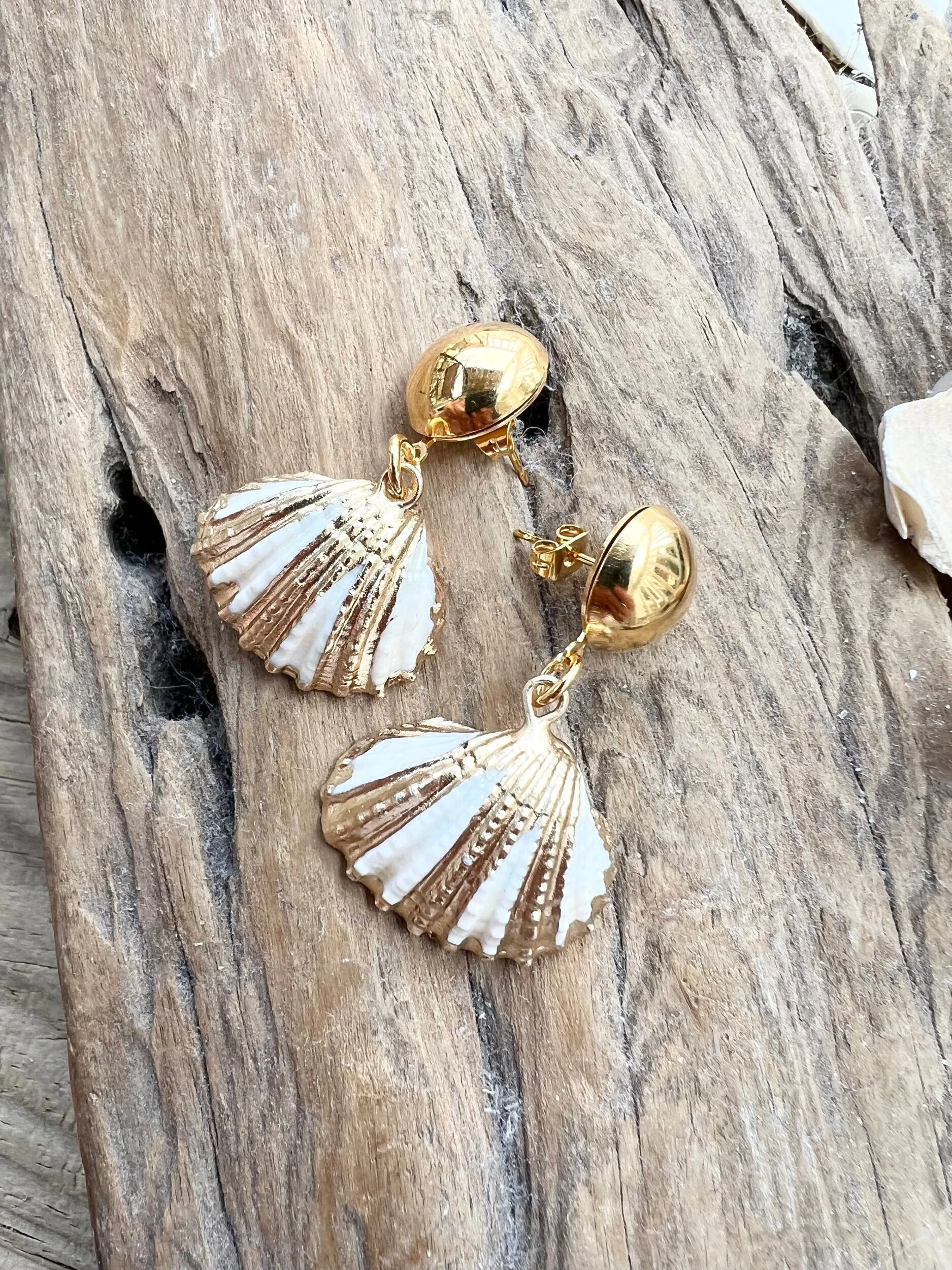 D3A64833-FE3B-4967-8BAA-A2CDBD3D8451