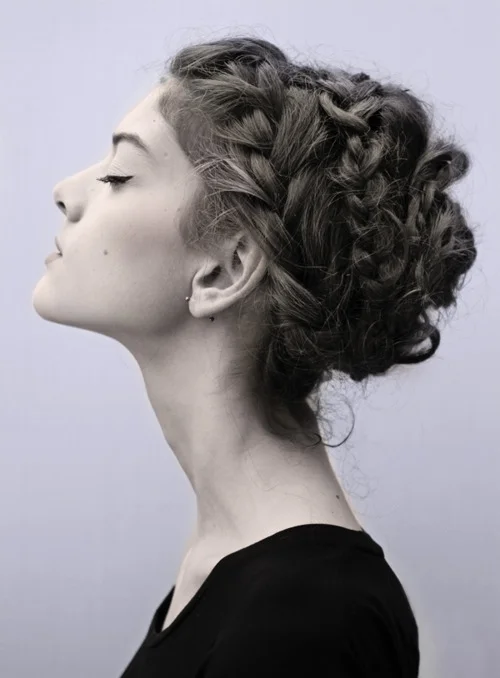 Here is a new cult hair care line for you. Use it frequently and you might end up with hair long and luscious enough to braid/wrap around your crown multiple times.
Because, I want that ^, very much.
Original Mineral (logo –> O&M) is a line of hair care products I discovered through Net-A-Porter beauty. First thing that grabbed me was the shape of the containers, they remind me of old school glass milk containers. The kind that the milk man would leave at your doorstep.. ah life before almond milk.
O&M looks at hair care in a similar way that people view skin care. The idea of exfoliating, nourishing, renewing and moisturizing comes into play with this line. They believe in ridding the scalp of harsh chemicals to promote new growth, and then giving your hair lots of love with their products filled with natural extracts and active minerals that renew, protect, and make hairs long.
I have been testing out the hydration line with the Mini Minerals Kit . I love (love) the little tiny sized bottles, and I’ve already noticed amazing results from using the Seven Day Miracle Masque once or twice a week.
Does This : Makes hair beautiful, cleansed, renewed Is This : Mini Minerals Hydrate & Conquer Pack Get This : Net-A-Porter.com Price : $36
Product c/o the brand, Image via
-Kristin
PS. There’s still time to enter our Kerastase USA #Giveaway right HERE ! Or use promo code ELIXIRCOP at www.kerastase-usa.com to receive 15% off the Elicir Ultime collection (+ free shipping!!)