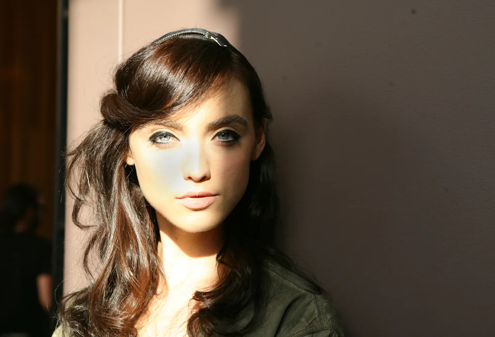 Makeup and hair at Erin Fetherston … inspired by “Bardot on vacation”
Hair by Kérastase, makeup by M.A.C., nails by Butter London
Image: Cult of Pretty