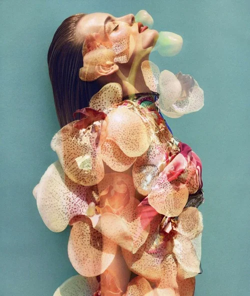 It’s funny how inspiration happens. I found this image this morning and it reminded me of one of my favorite perfumes, a vial of which has been hidden away for a while now in my jewelry box. It’s a warm, almost juicy blend of vanilla and orchid that dries down to a sultry spice - girlie and womanly, sweet and sexy … the best of all worlds.
Van Cleef & Arpels Orchidée Vanille certainly has that eat-me quality of a great gourmand, but the vanilla/chocolate/almond notes are tweaked with a pop of tart litchi, then warm to Bulgarian rose and violet. I only know this because Lucky Scent is so great at describing fragrances … I bought this online, smell unsmelt, like so many discoveries I’ve found there and fallen in love with.
Does this : Delicious gourmand with a surprising tart twist and a warm sex appeal Is this : Van Cleef & Arpels Orchidée Vanille Get this : Above Price : $185 (I have the $4 sample vial)
Image via