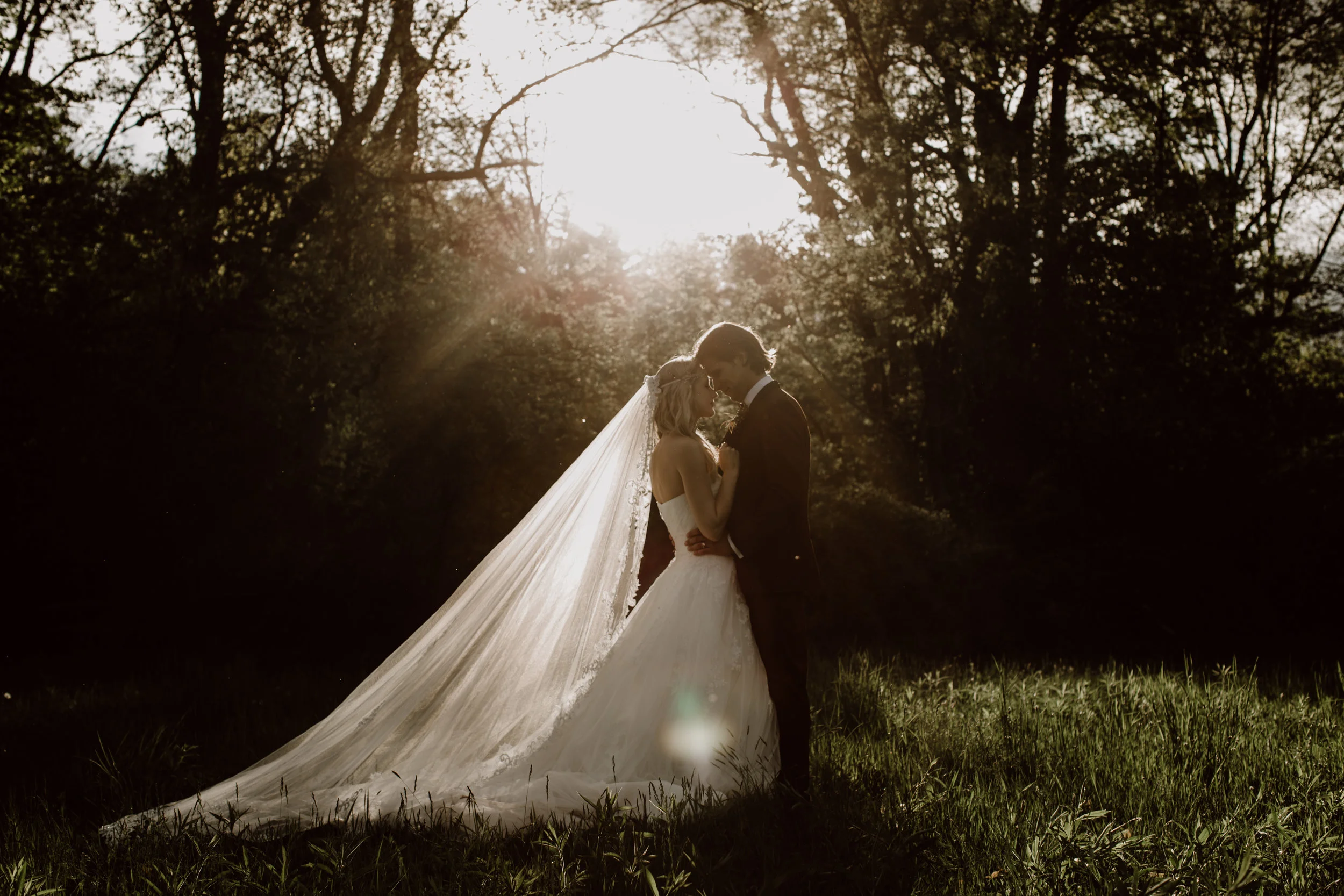 lovelybonesstudio_bridegroom-3.jpg