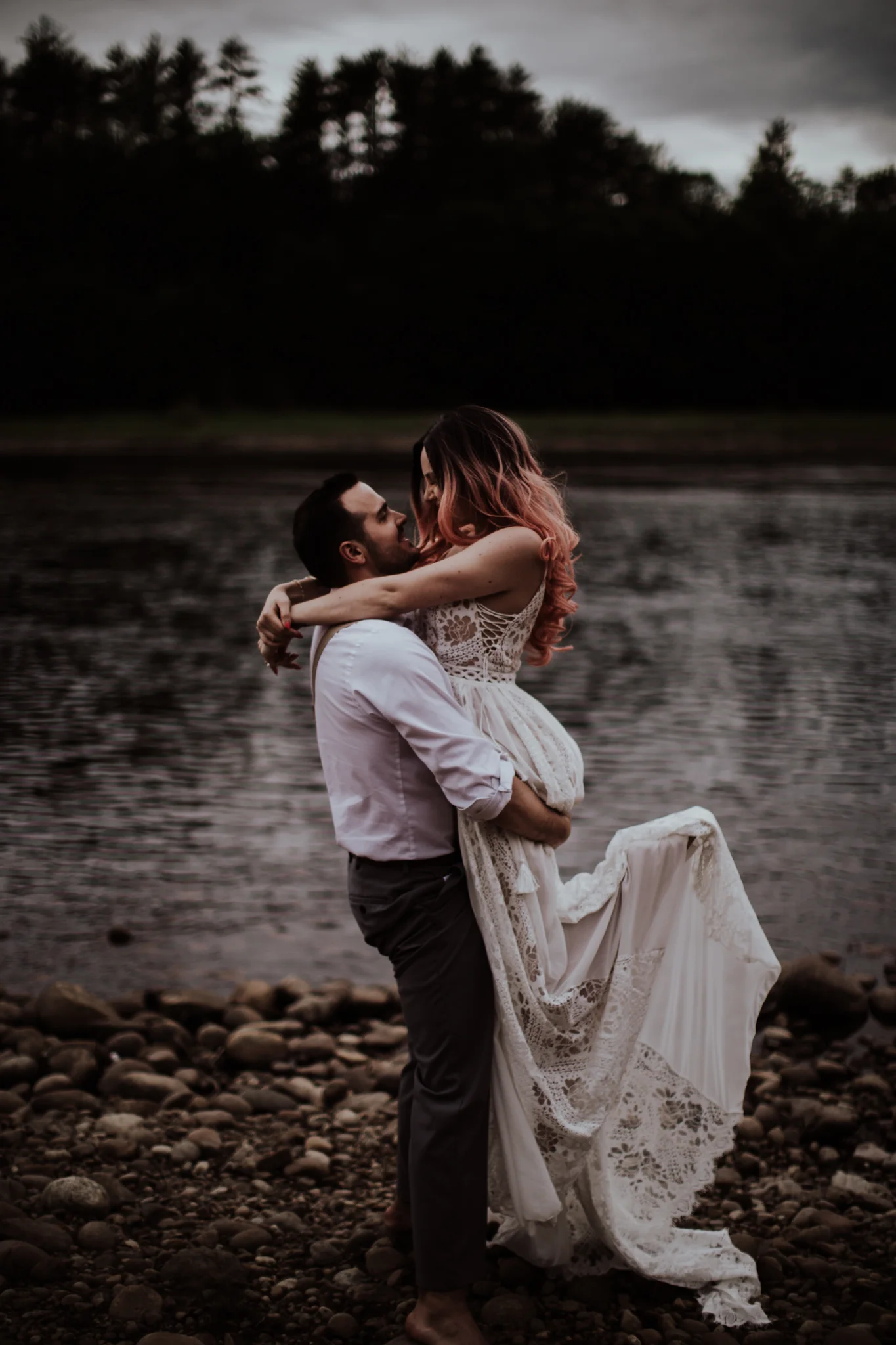 lovelybonesstudio_bridalphotography-7.jpg