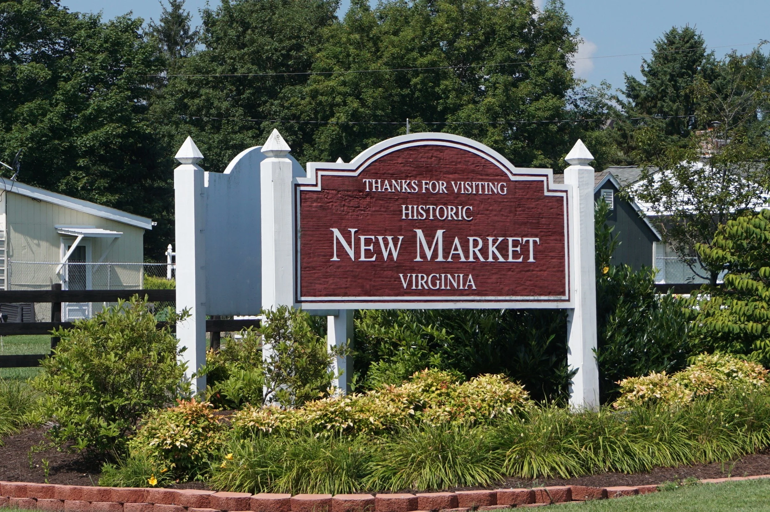 newmarketsign.jpg