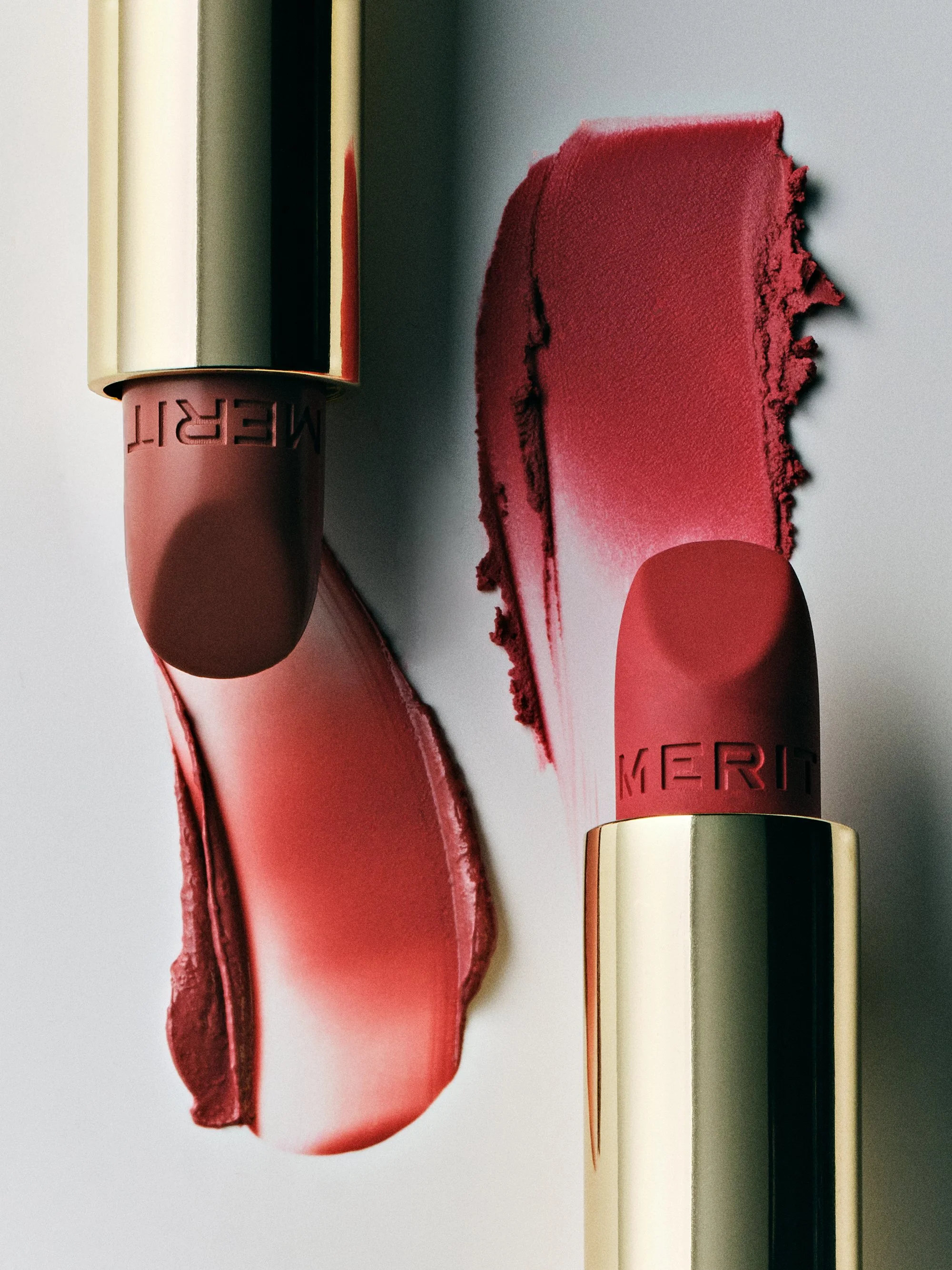 260115 Merit_SHOT13_PAIDAD_LIPBLUSH_DUO_035_GOLDPLATE.jpg