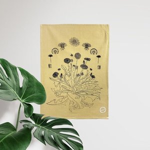 Queen Bee Flour Sack Towels set of 2 — Sea Meadow Gifts & Gardens