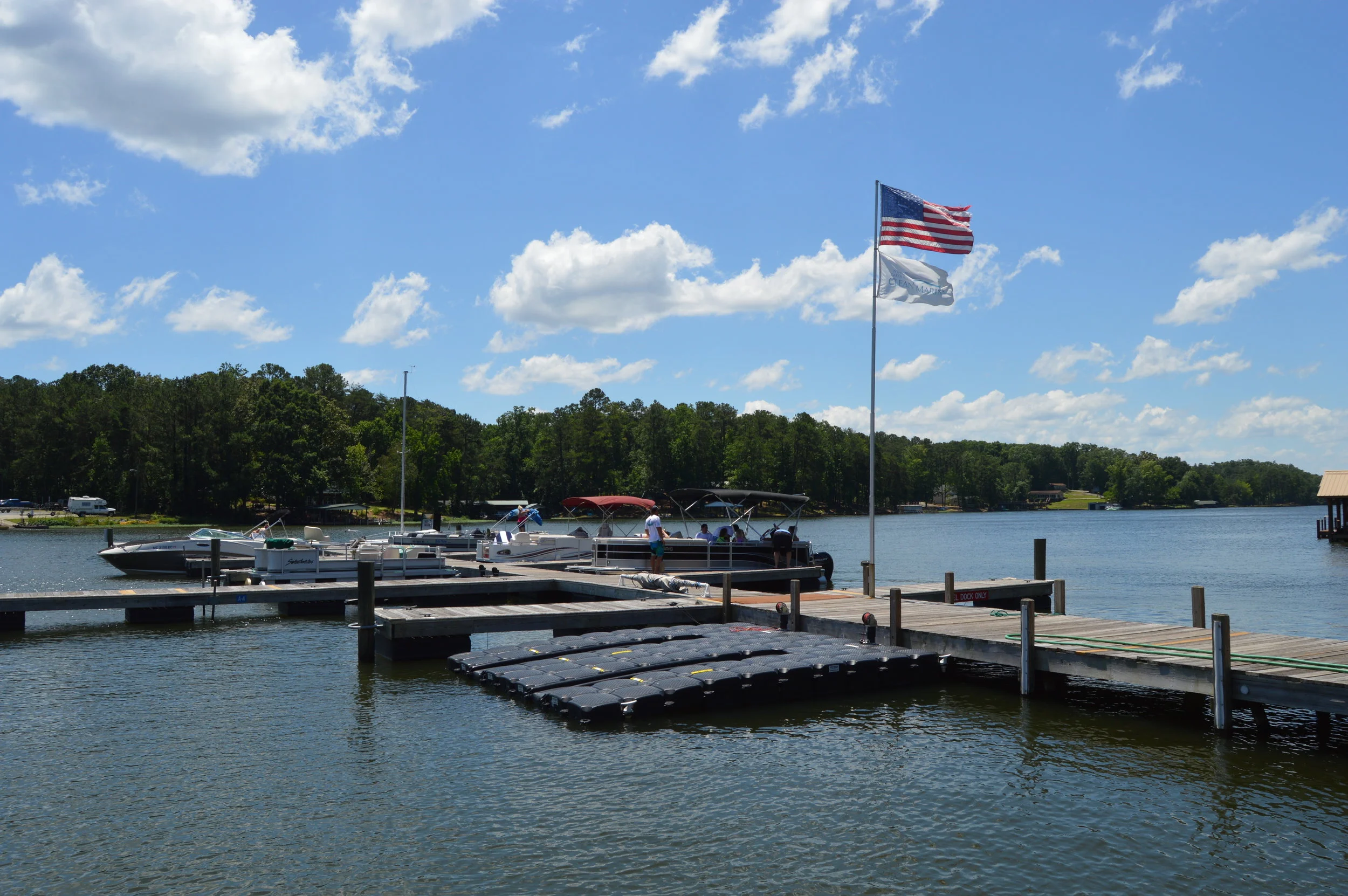 Tillery Boat Rentals