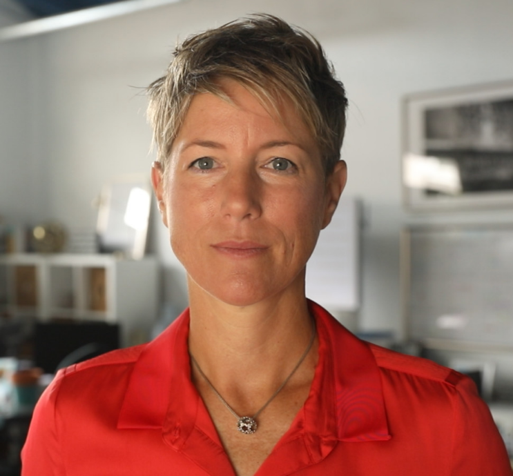 Jen rice headshot .png