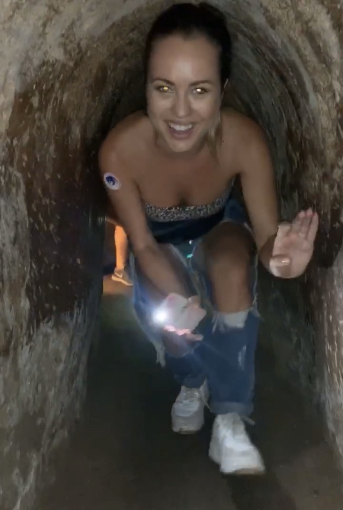 cu-chi-tunnels-vietnam.jpg