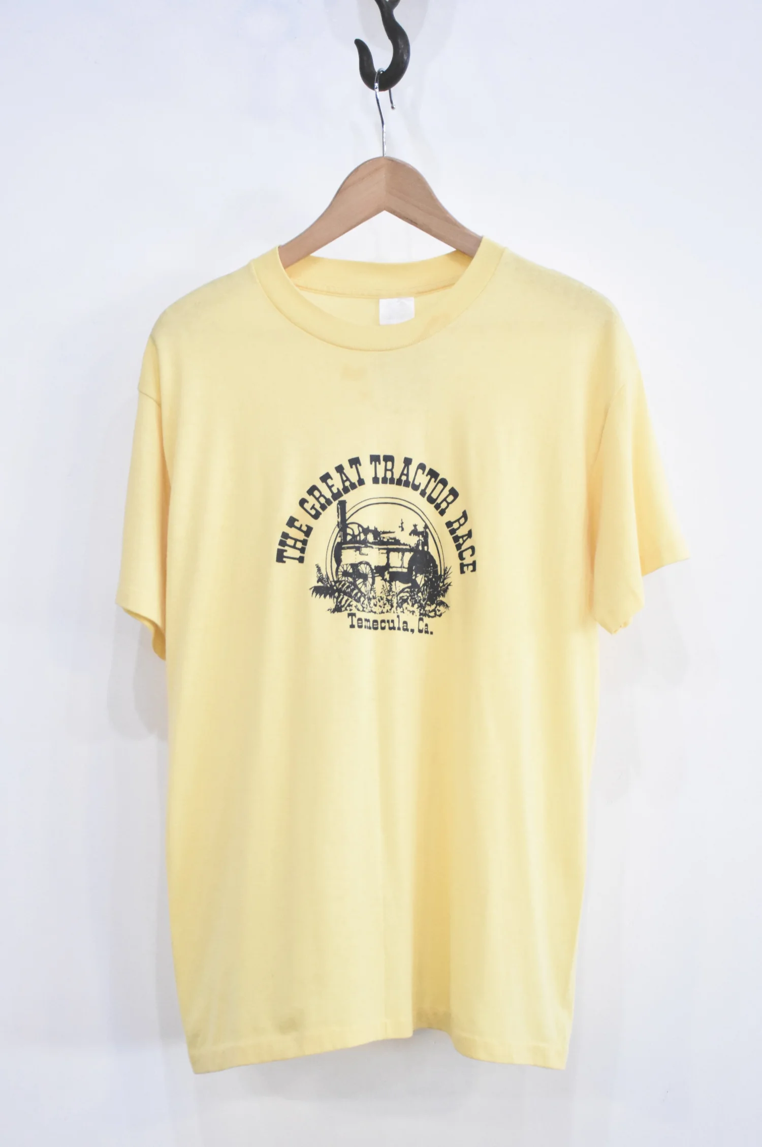 CAPTAINS HELM YOUTH QUAKERS TEE Tシャツ XL CAPTAINS HELM YOUTH QUAKERS TEE Tシャツ XL CAPTAINS HELM