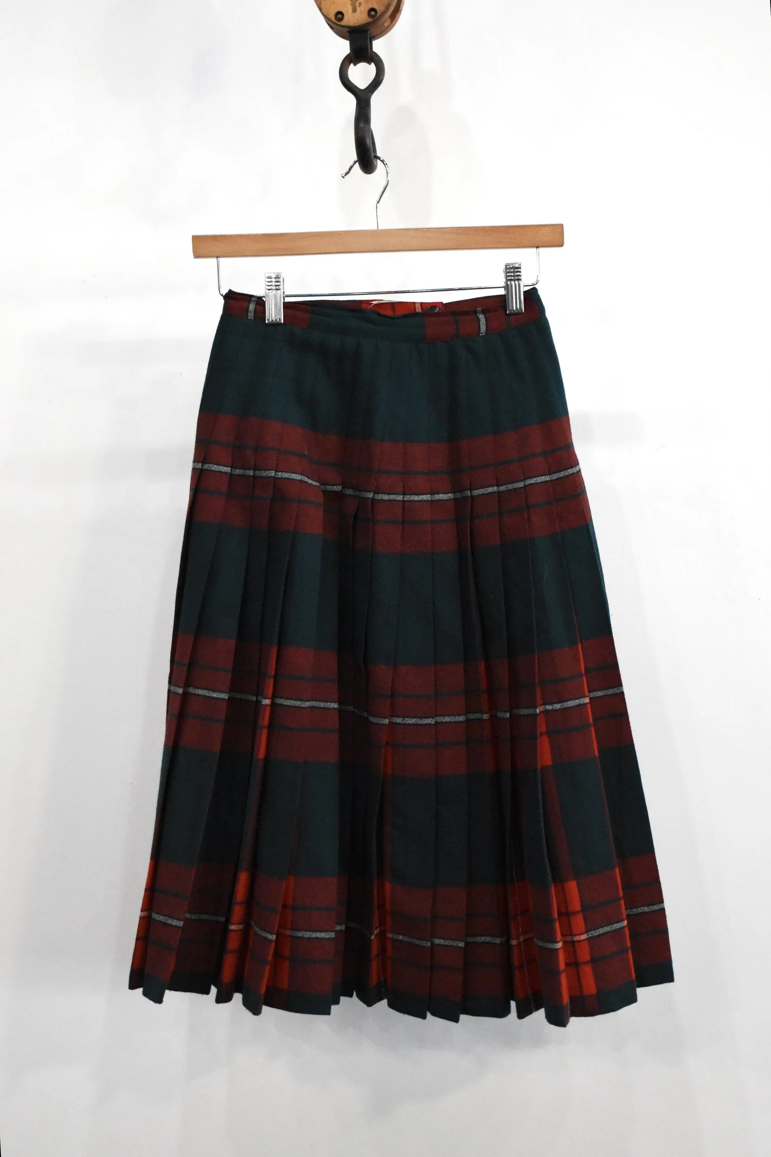 SHOP — Captain's Helm