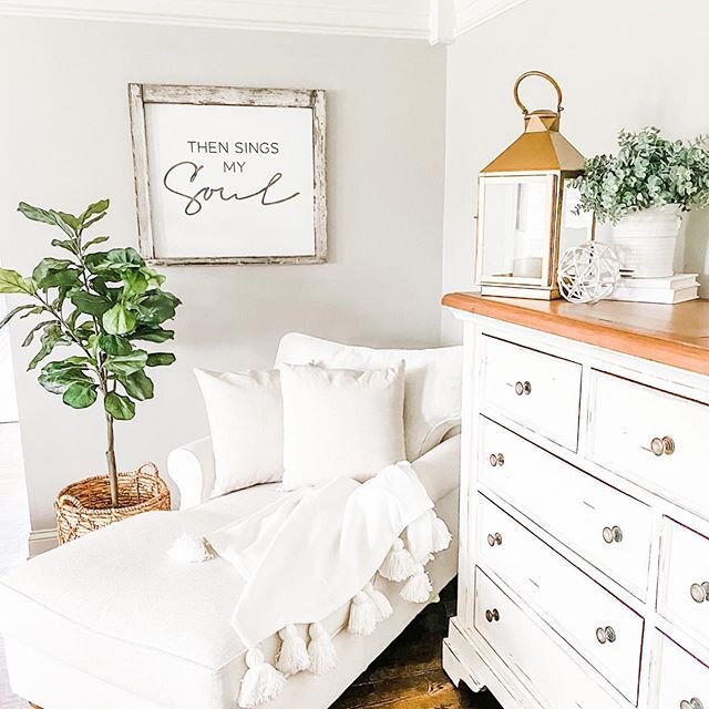 Although this looks like a quiet little reading corner in our master room, it's really a space of FALSE HOPE! My intent in styling this corner wasn't to provide Daddy a private area to play Clash of Clans, it was designed to be a Plan B sleeping spac