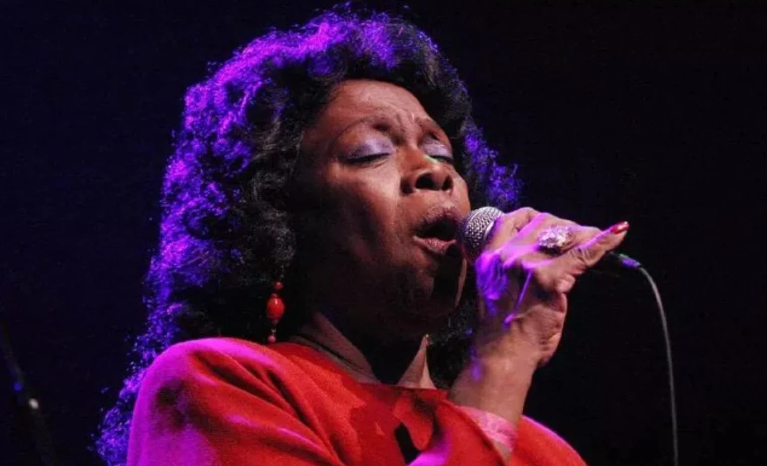 Toni Lynn Washington