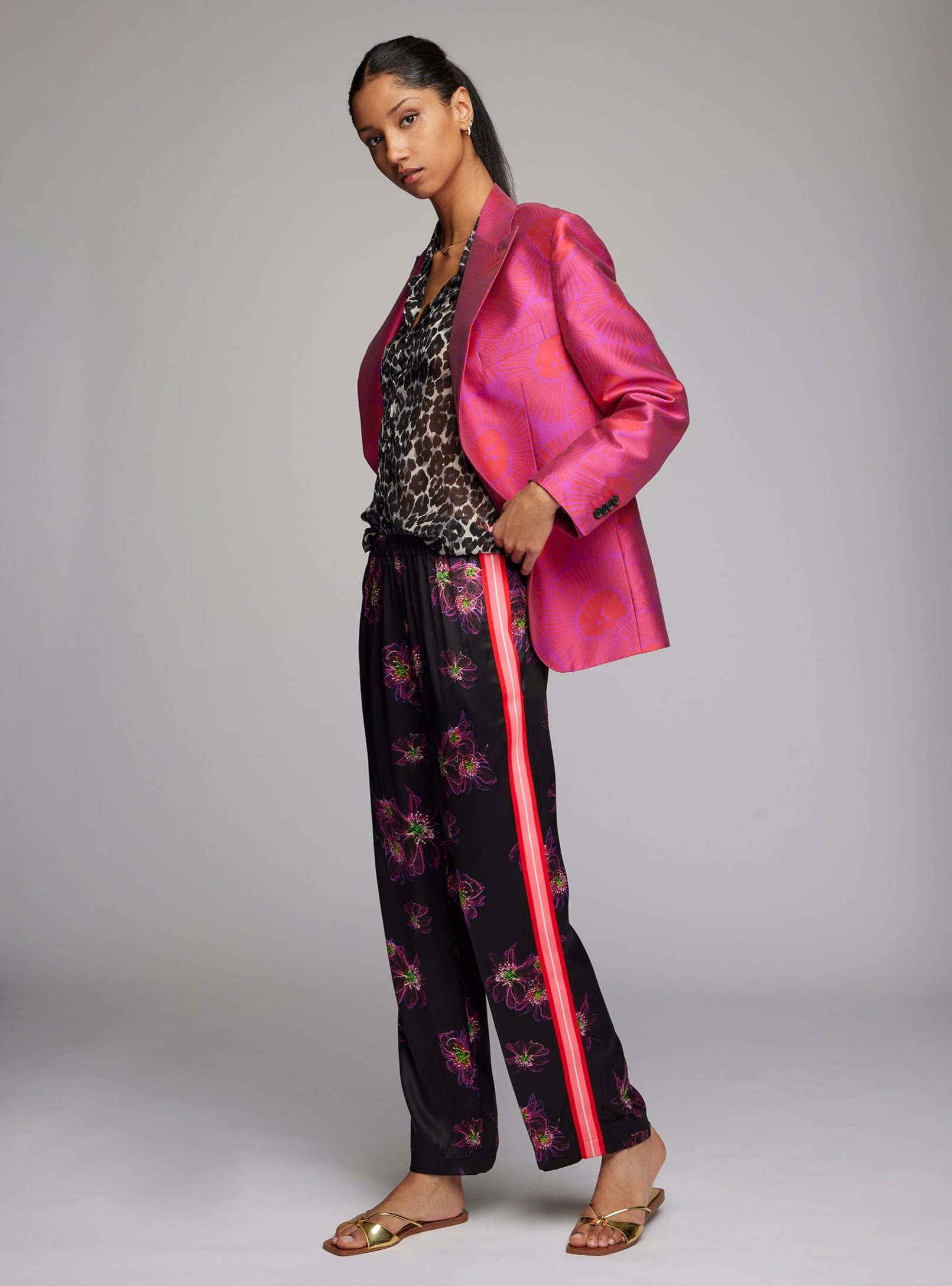 49_CAMPAIGN_CLASSIC_VELVET_JACKET__020_flat.jpg