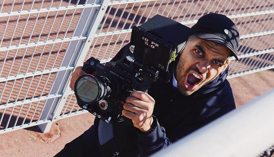 Here’s a shot of my mate, Stephan Knight with his RED Gemini in a super compact run-n-gun build. He’s an awesome camera and movi operator. Go give him a follow instagram.com/stephanknight_