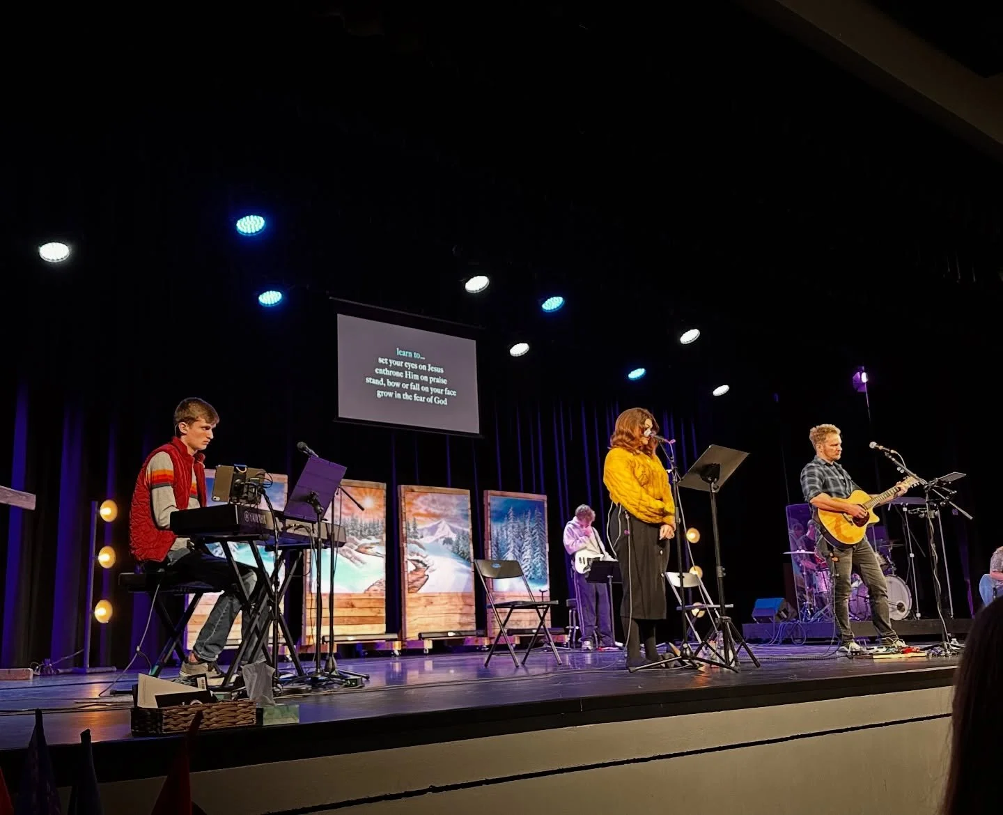 &ldquo;May we learn to set our eyes on Jesus and enthrone God with our praise.&rdquo;

Join us this Sunday at 9:30 AM at Tribe as we gather to worship God with high praise, pray for each other, and keep our eyes fixed on Jesus. 

📍 Tribe Church: 312