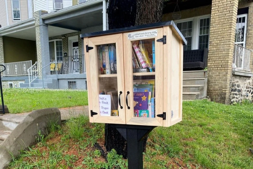 New Community Bookshelf at Knack Tarro