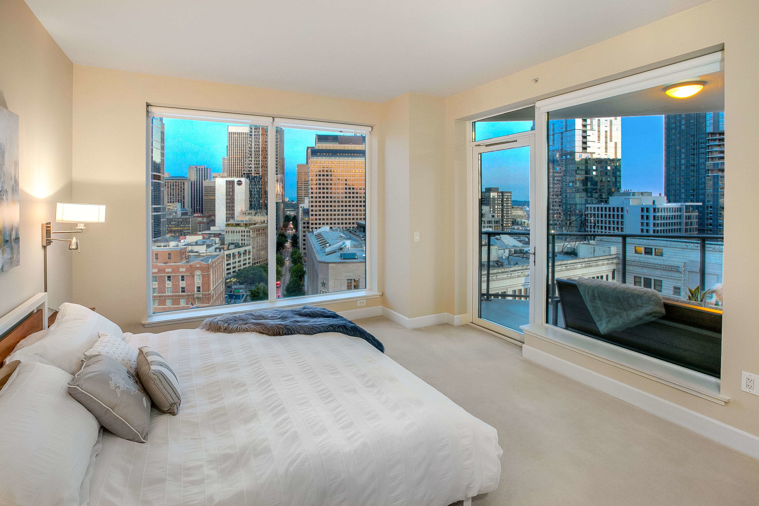 Escala-Luxury-Condo-For-Sale-Downtown-Seattle-Master-Bedroom.jpg