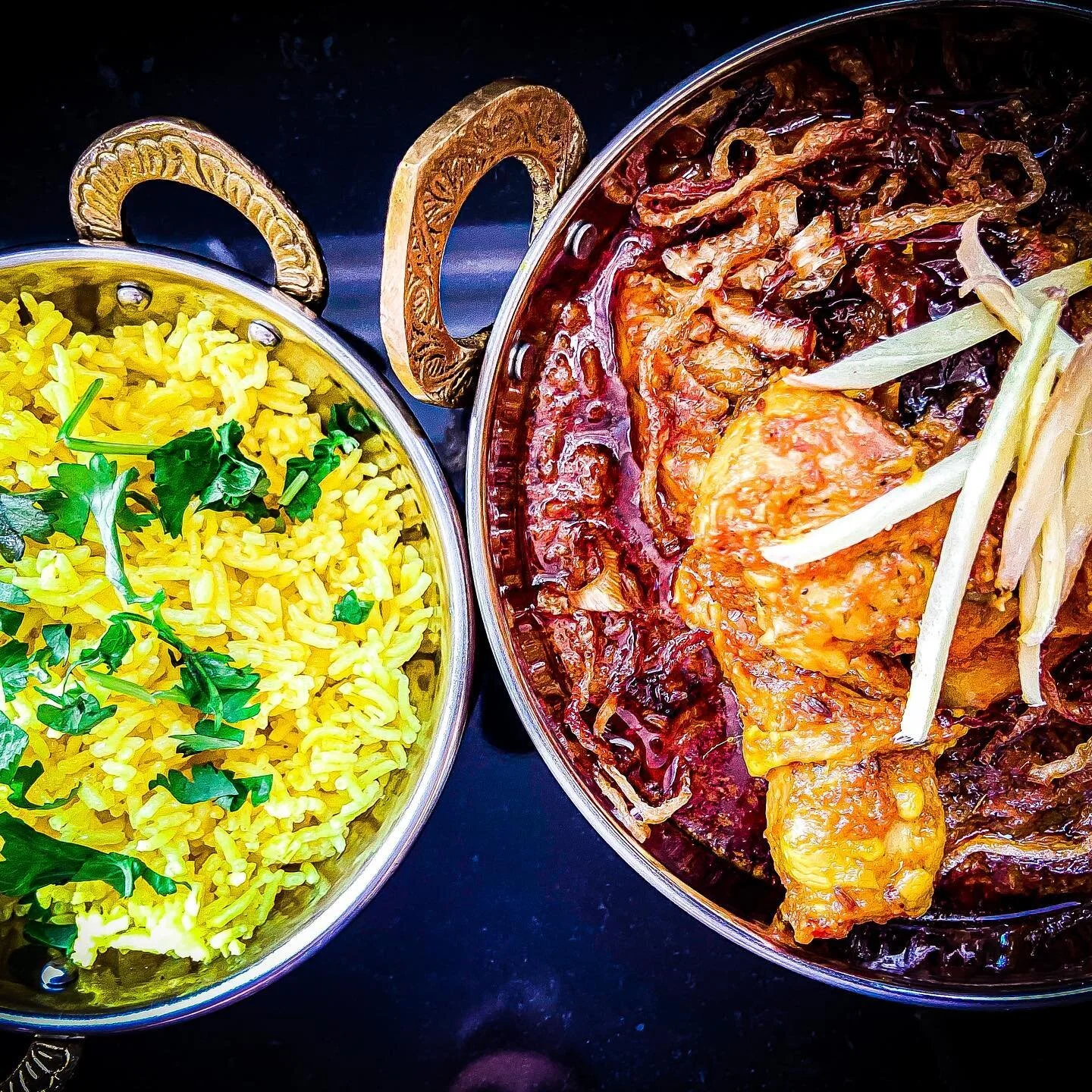 Anyone hungry? Home style Chicken Bhuna and pilau rice. A totally different beast to the restaurant dish. The chicken is on the bone so I just get in there with your fingers and pick around.👌#fairleysuk #geetsaucy #curryschool #culinaryacademy #cook