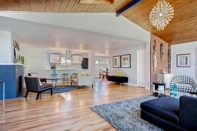 RealEstateMarketingthatSellswithLiveUrbanMarketingDirectorStacieStaubTheHomeStagingShowPodcastSeason2Episode126.jpg