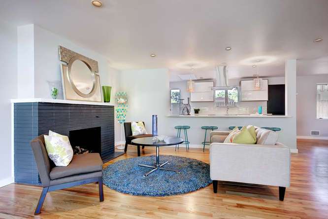 RealEstateMarketingthatSellswithLiveUrbanMarketingDirectorStacieStaubTheHomeStagingShowPodcastSeason2Episode1213.jpg