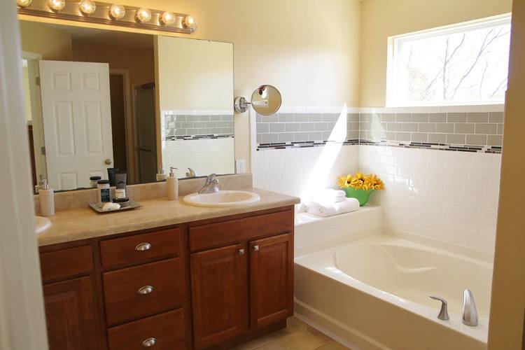 Stage Your House Like A Pro Interview with DIY Home Seller Angie Roberts 5.jpg