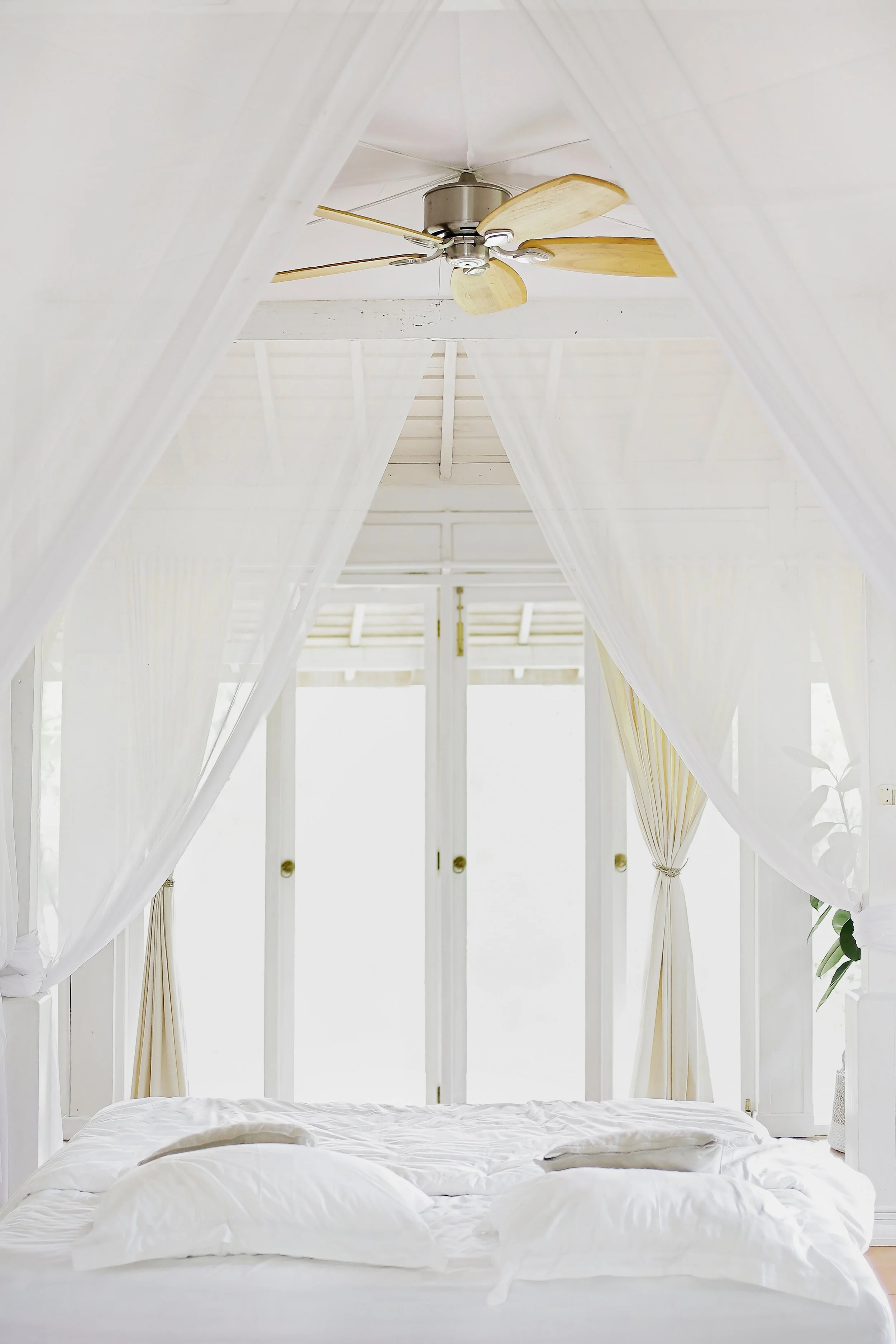 25 Practical Home Staging Tips You Can DIY Today.jpg
