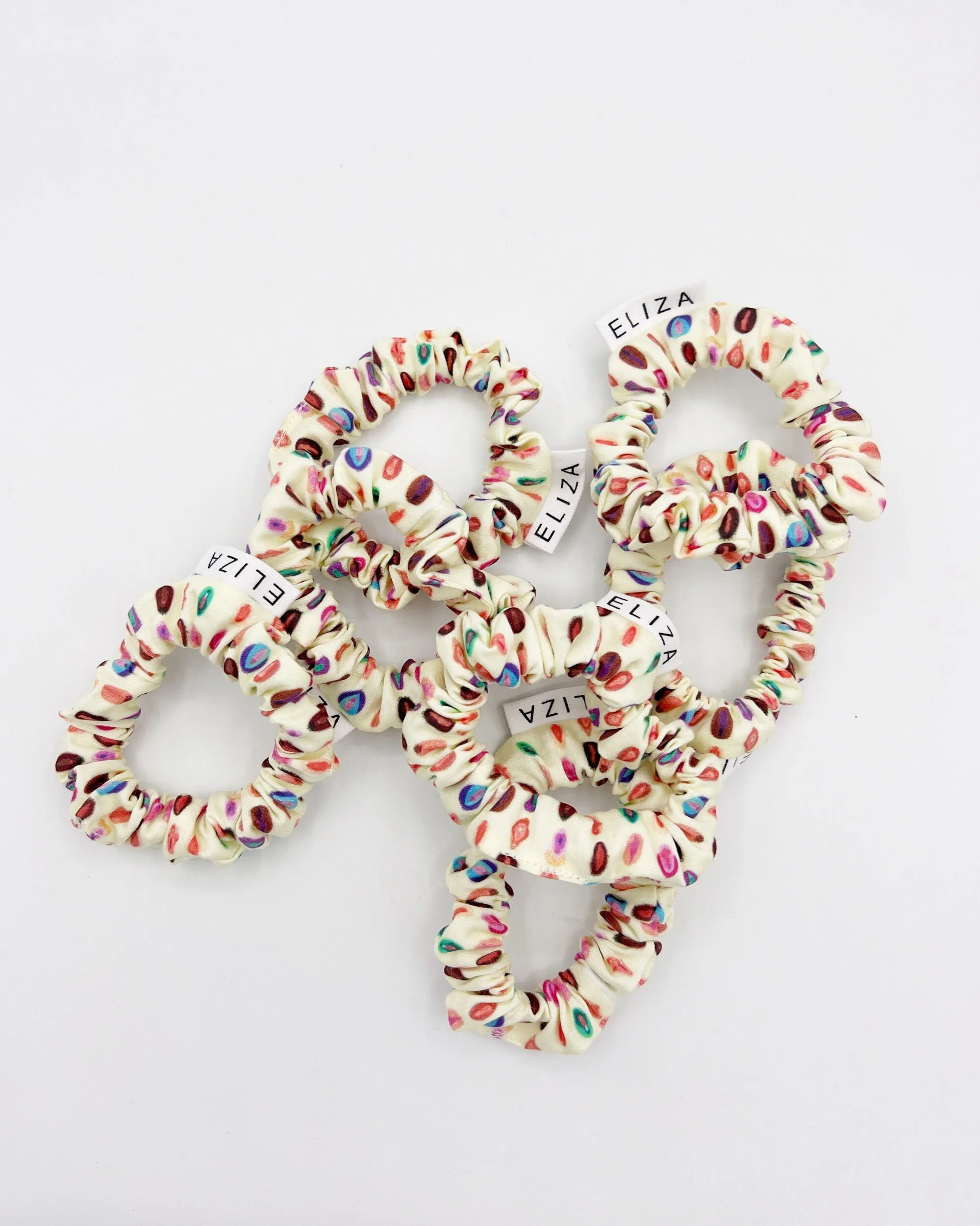 V Collection organic cotton scrunchies