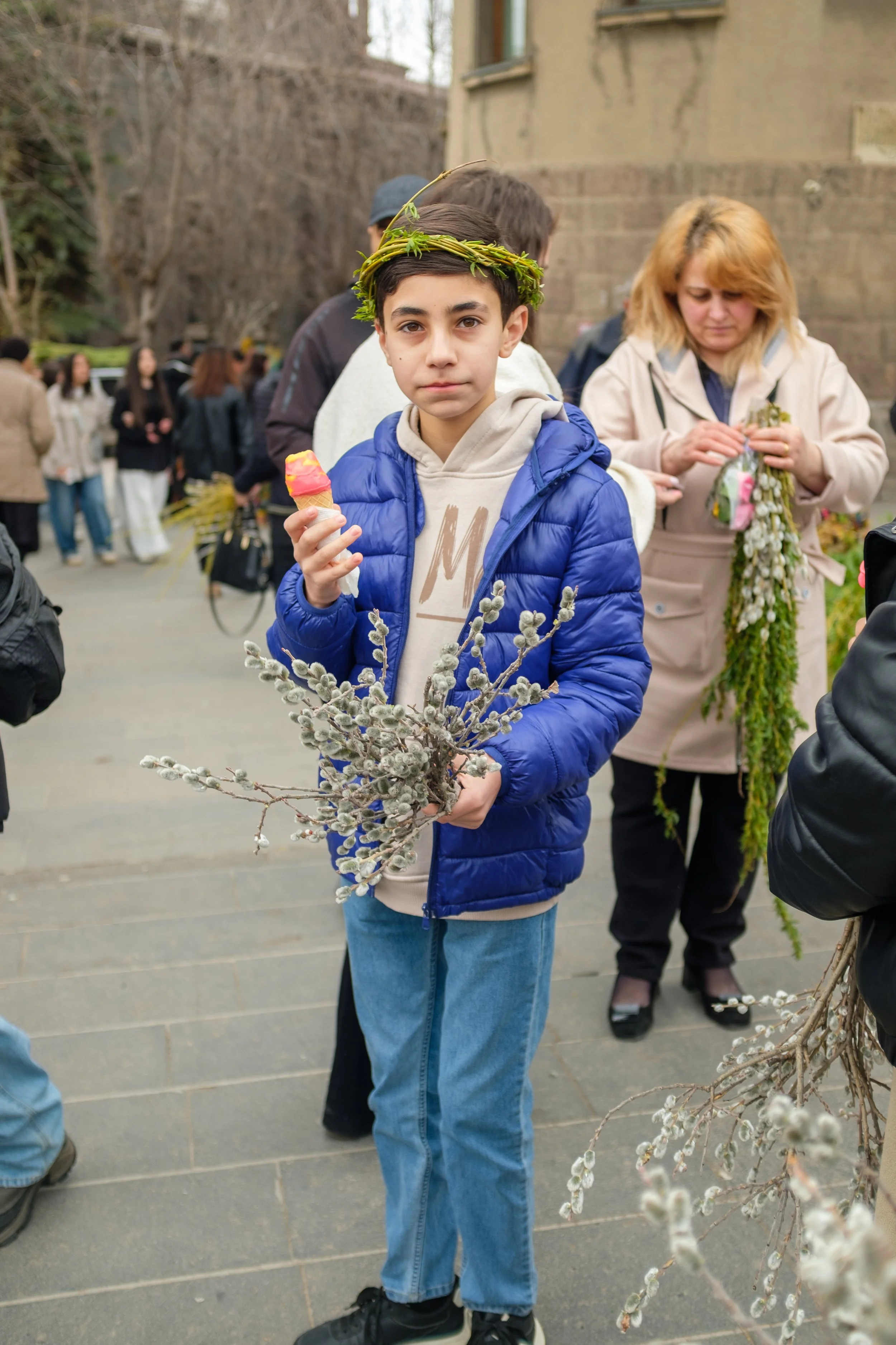  Holy Week in Armenia. From Palm Sunday to Easter, I traveled the country photographing the Armenian faith. Armenia, Gyumri, April 13, 2025.La Semaine Sainte en Armenie. Des Rameaux a Paques, j'ai parcouru le pays en photographiant la foi armenienne.