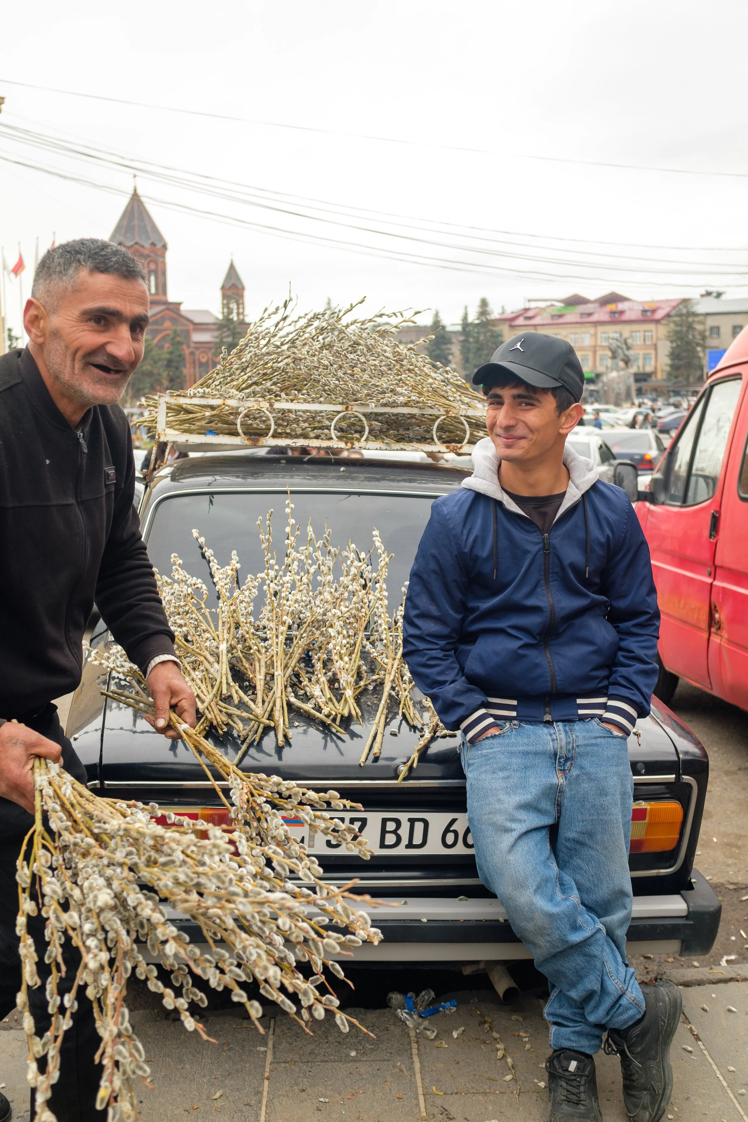  Holy Week in Armenia. From Palm Sunday to Easter, I traveled the country photographing the Armenian faith. Armenia, Gyumri, April 13, 2025.La Semaine Sainte en Armenie. Des Rameaux a Paques, j'ai parcouru le pays en photographiant la foi armenienne.